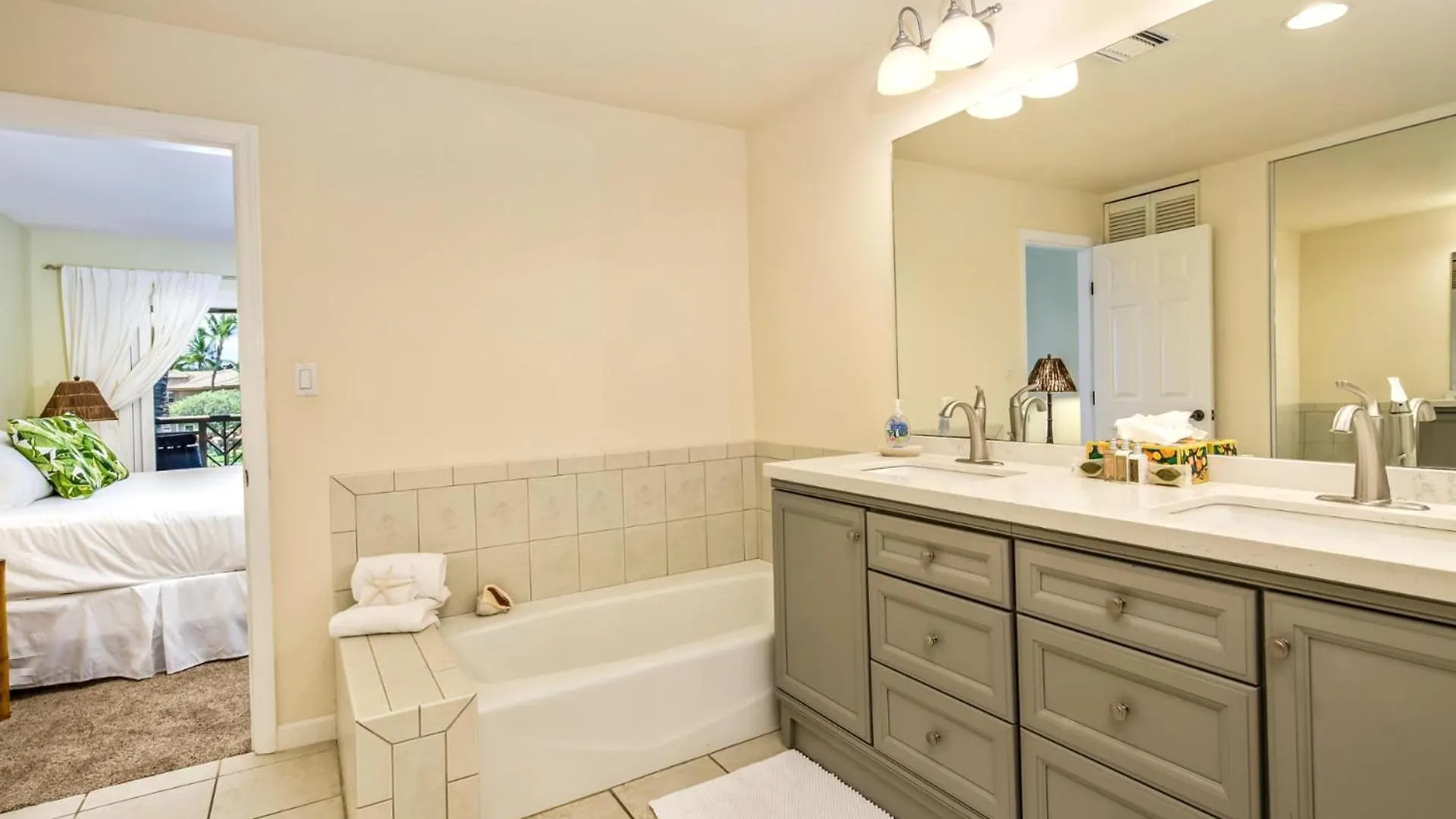 Kbm Resorts Free Car Colony Villas At Waikoloa 2-Bedroom Condo With Golf Course Views Cvw-2004 0*,